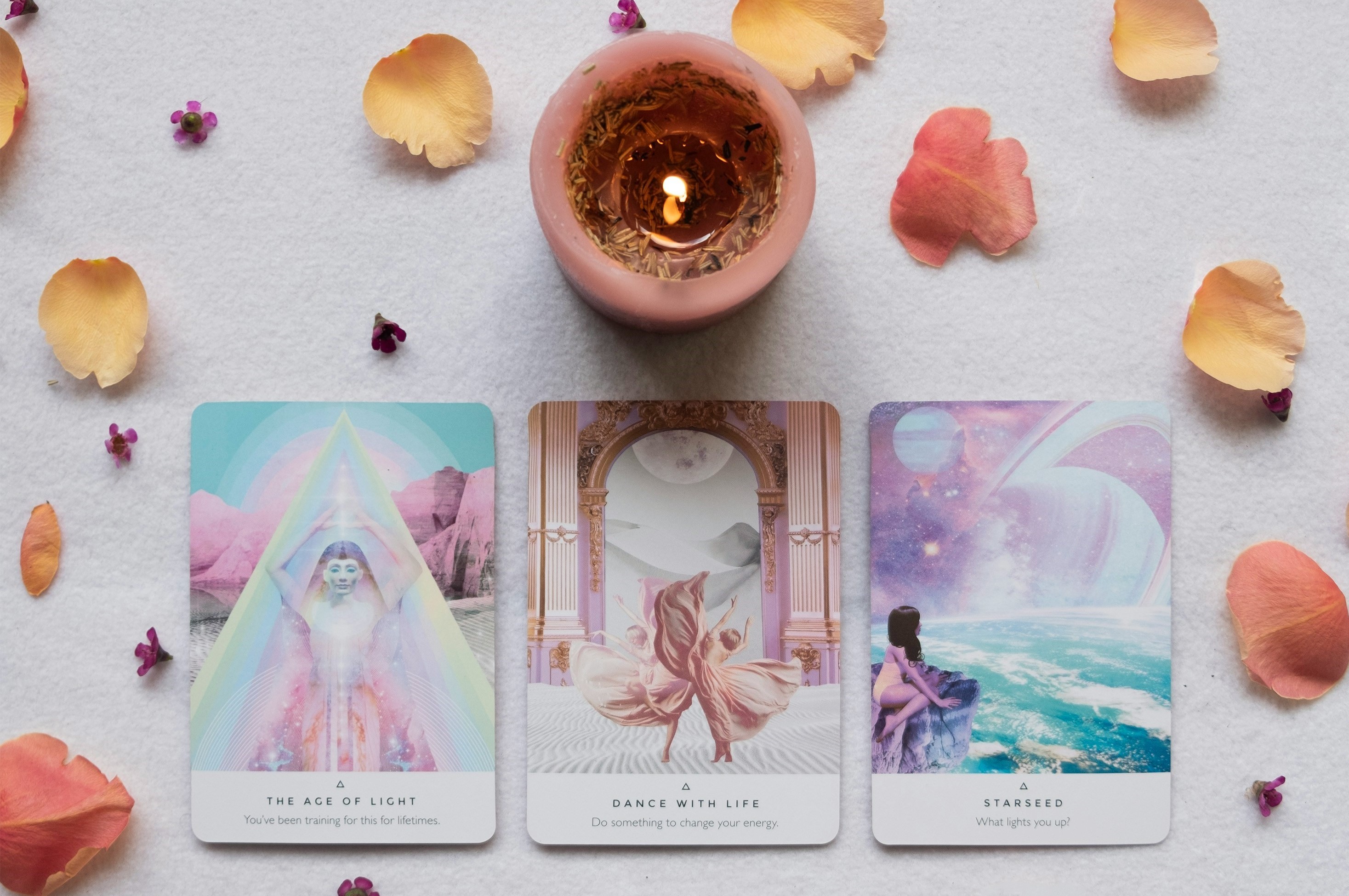 占い、カードの写真